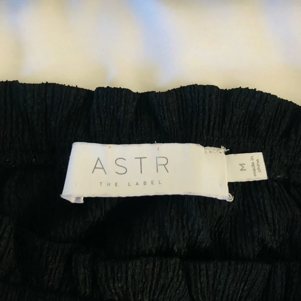 Astr Black Smocked Puff Sleeve Blouse